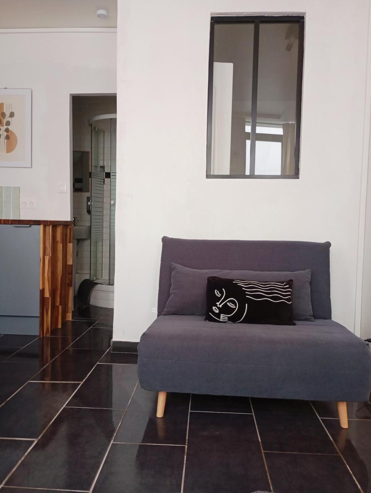 Cocon Convivial A Mommartre Apartment *